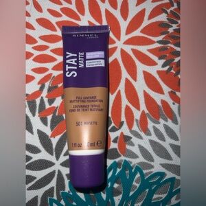 Rimmel Stay Matte Full Coverage Foundation - 501 Noisette (Tan)